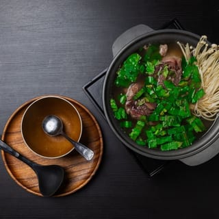 "Tom Hang Ngua (Oxtail Soup) ຕົ້ມຫາງງົວ "