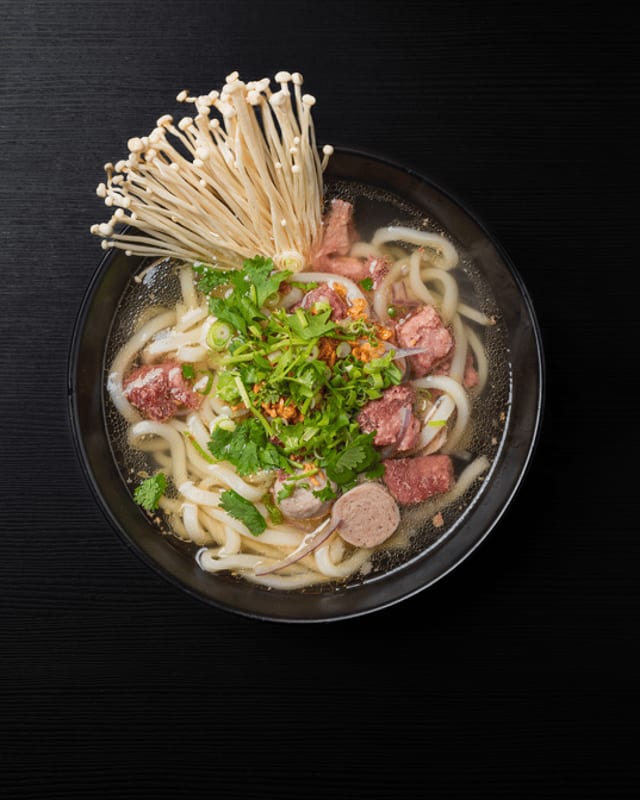 Udon Beef Noodle  ເຂົ້າປຽກຊີ້ນ.