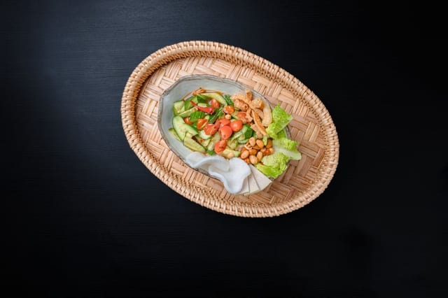 Tum Mak Thang (Cucumber Salad) ຕໍ່າໜາກແຕ່ງ.